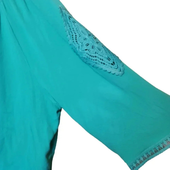 Ruby Rd. Teal blouse with crochet  arm decor - Picture 5 of 8